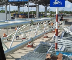 Cẩu Lấp Trạm Thu Phí Cầu Cổ Chiên bến tre- Xe cẩu bến tre 