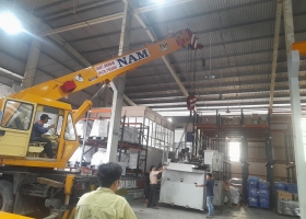 NGỌC NAM XE CẨU BT - CẨU RÚT CONT  ĐƯA MÁY VÀO XƯỞNG TẠI KCN GIAO LONG BẾN TRE 