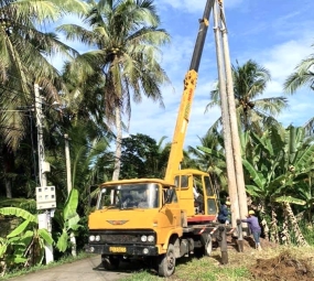 cẩu Trụ điện nông thôn - Xe cẩu bến tre 