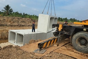 THI CÔNG LẮP CỐNG TẠI BẾN TRE